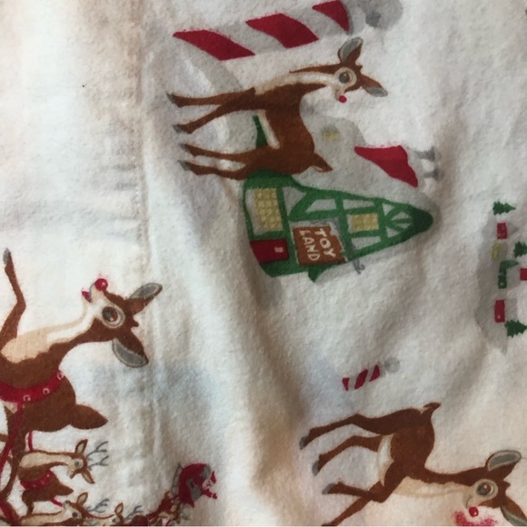 Pottery Barn kids Christmas Rudolph flannel set full 4 pieces price is firm! - Picture 6 of 6